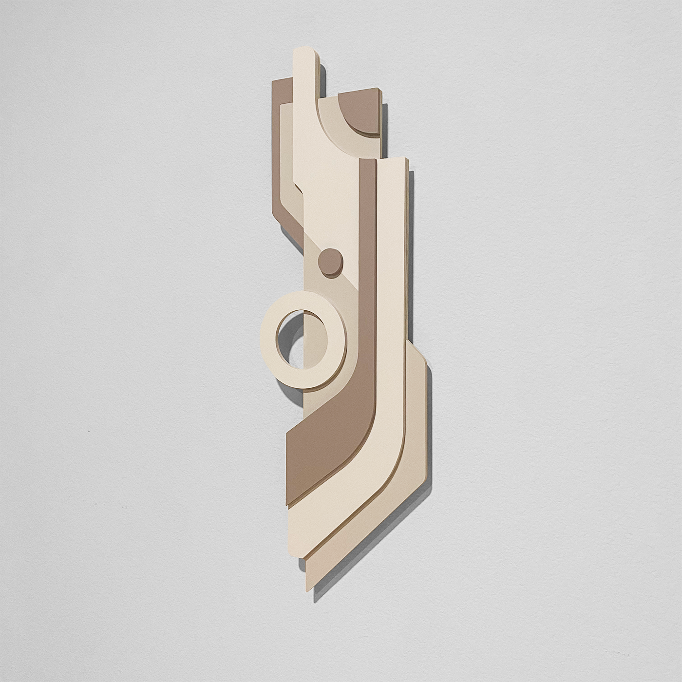 Motive, Interior Wall Totem